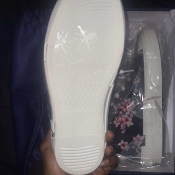 Dior Dinosaur Converse - Picture 7 of 9